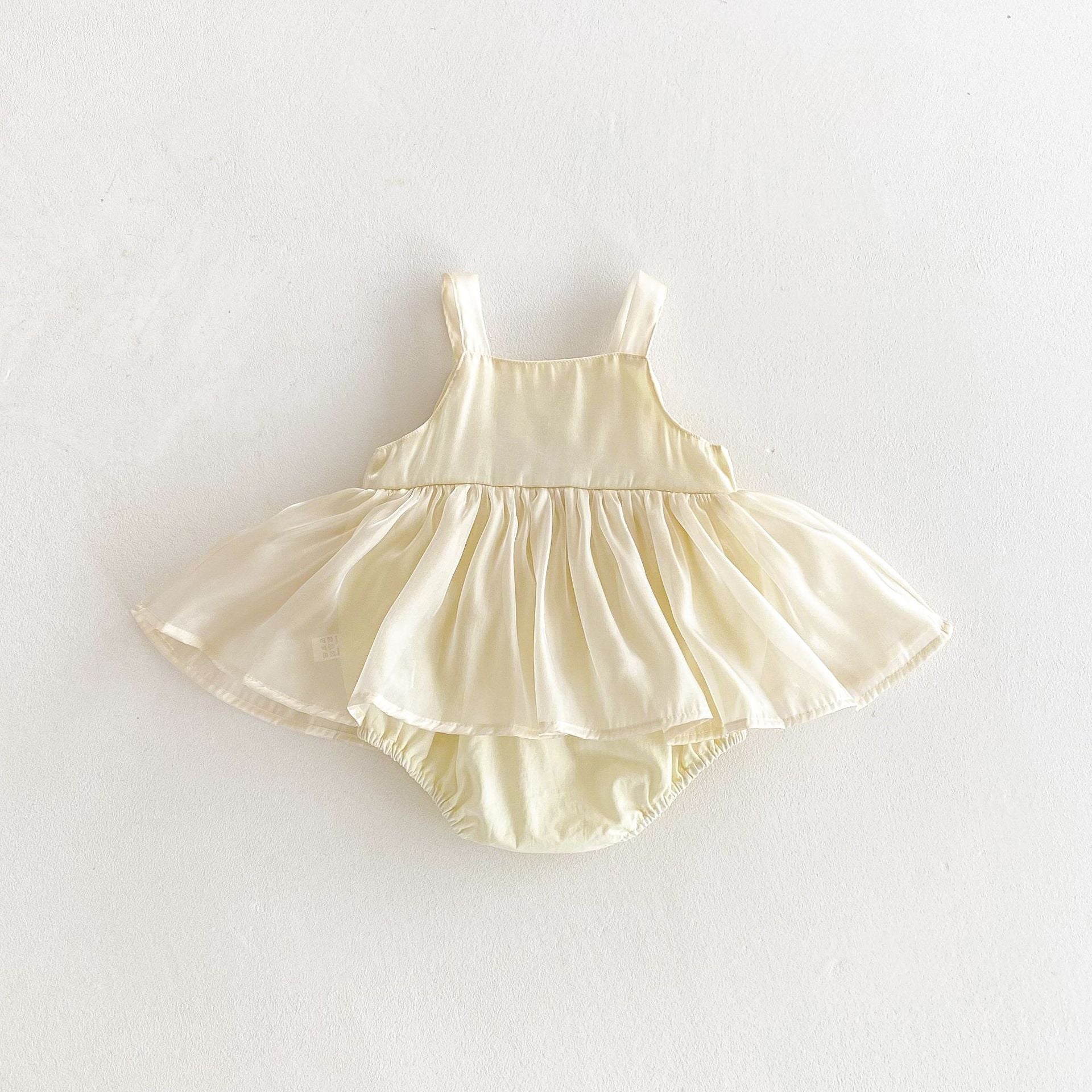 Summer Arrival Baby Girls Cute Sleeveless Butterfly-bow Decorated Dress Design Strap Onesies