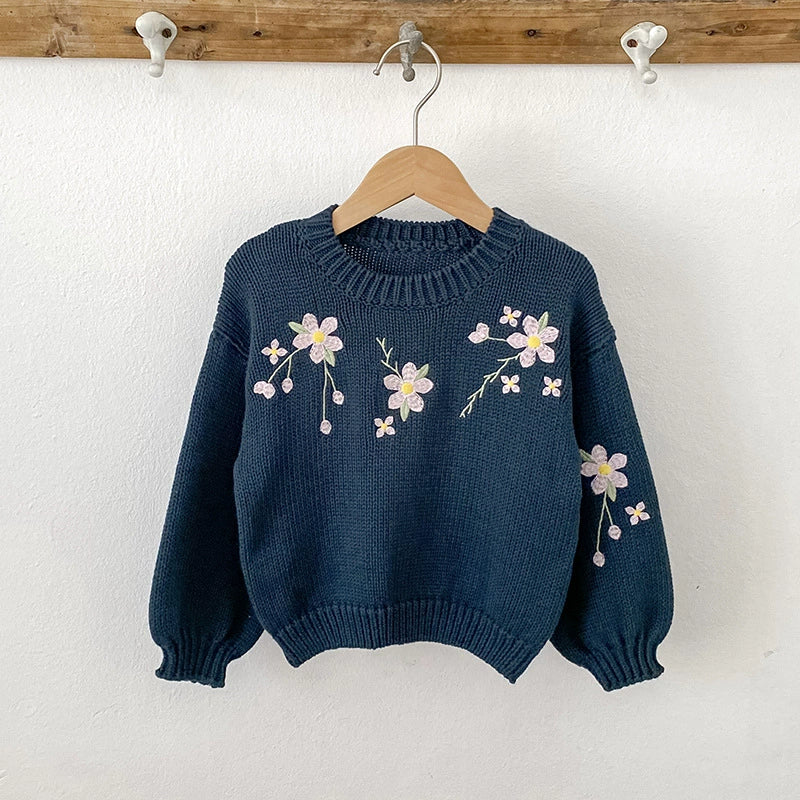 Autumn Arrival Baby Girls Comfortable Vivid Flowers Embroidery Pattern Knitted Long Sleeves Sweater