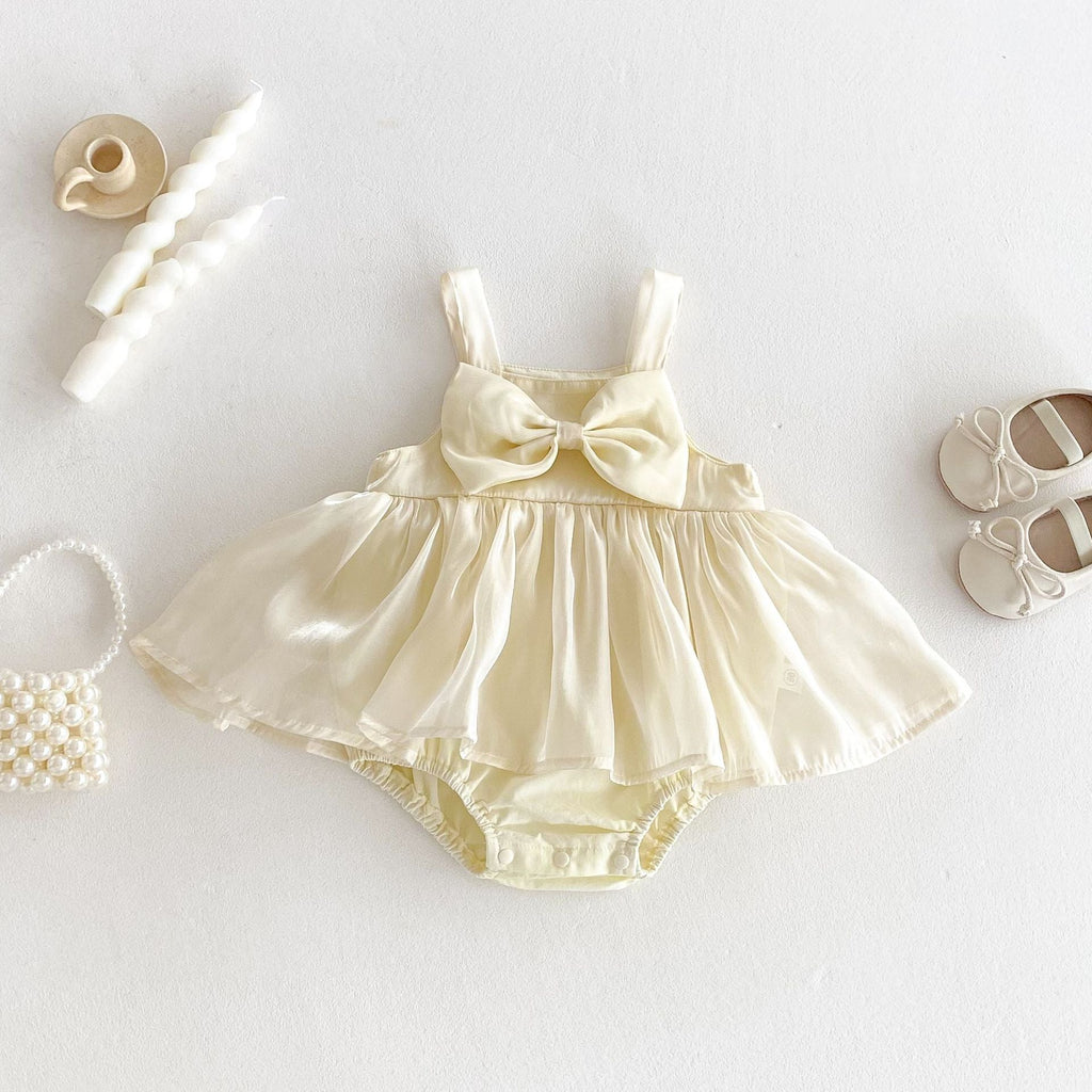 Summer Arrival Baby Girls Cute Sleeveless Butterfly-bow Decorated Dress Design Strap Onesies